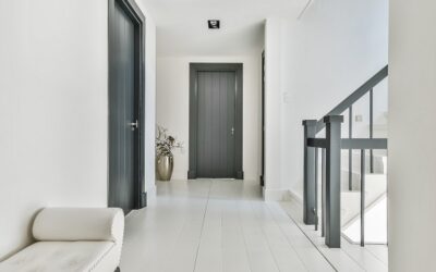 Porte in legno su misura: come personalizzare gli ingressi della tua casa