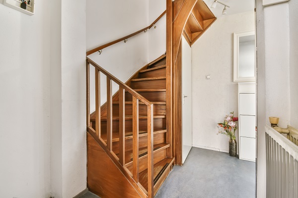 Scale in legno: stile e funzionalità per la tua casa